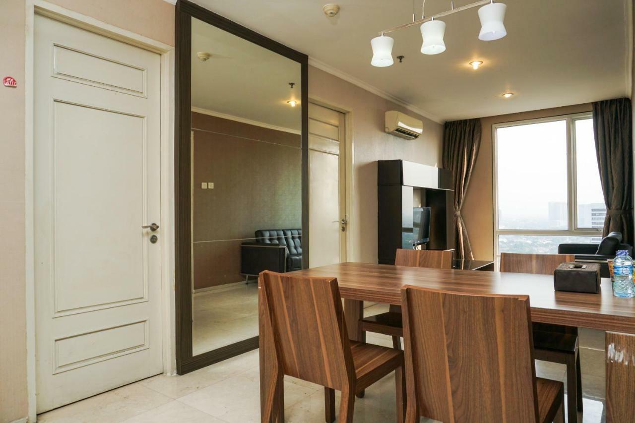 Chung cư 92 m² 3 phòng ngủ, 2 phòng tắm riêng ở Senayan Jakarta Ngoại thất bức ảnh