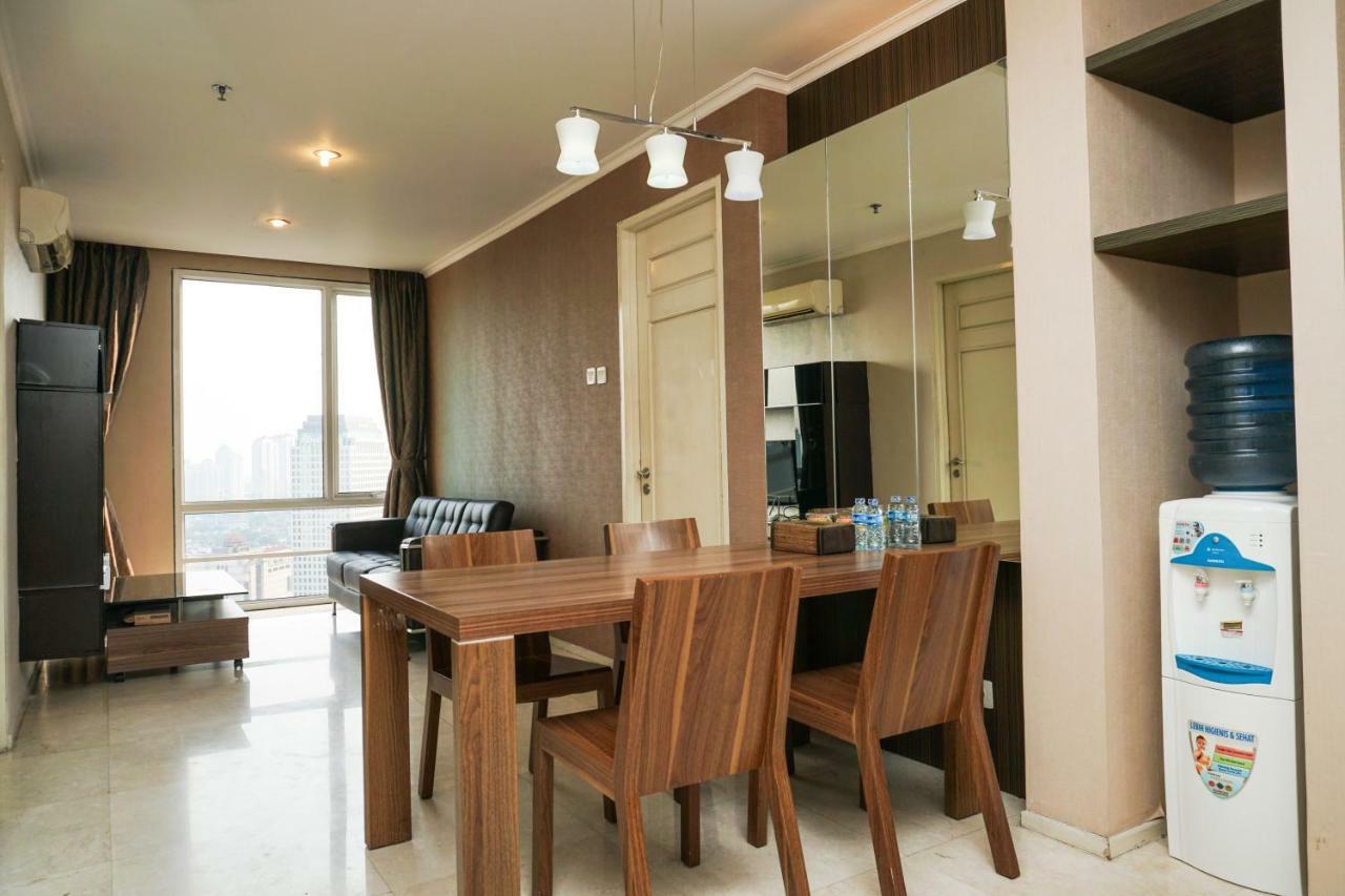 Chung cư 92 m² 3 phòng ngủ, 2 phòng tắm riêng ở Senayan Jakarta Ngoại thất bức ảnh